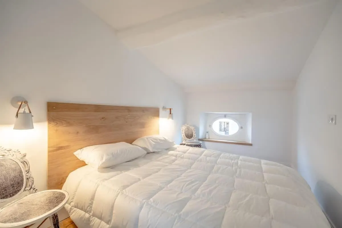 Appartement Hyper Centre - 3 Chambres -50M Du Port 쎙뜨호뻬 프랑스